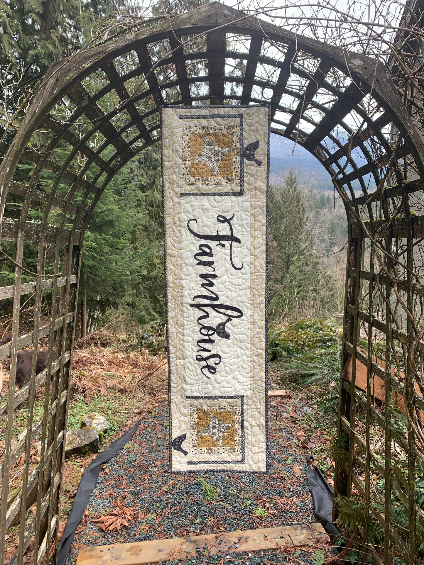 Farmhouse Runners Quilt Pattern